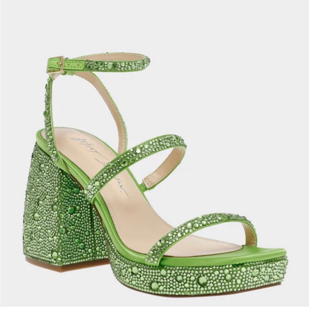 Betsey Johnson Denni Lime brand new size 7 1/2